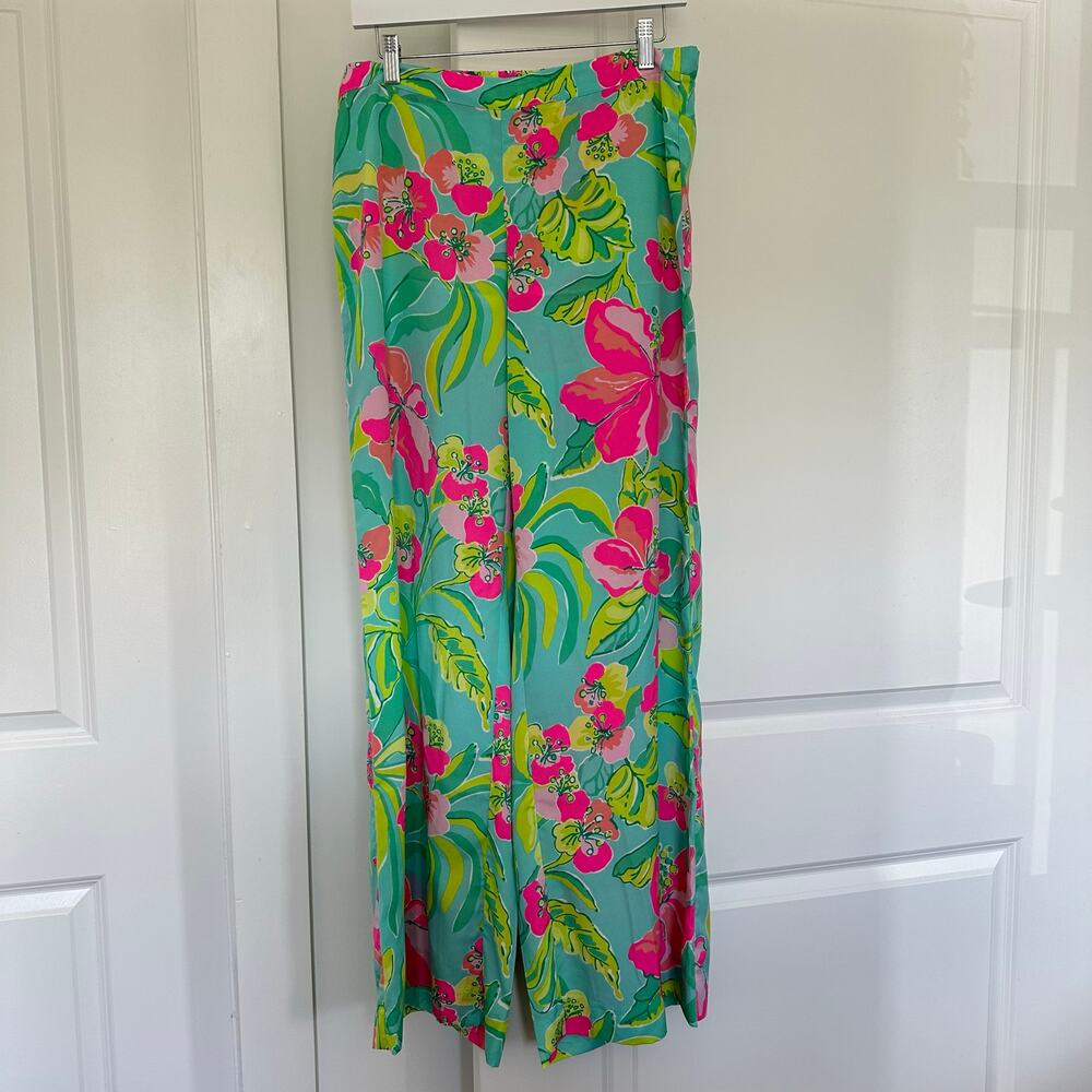 Lilly Pulitzer (M) Turquoise Hibiscus Floral Print Wide Leg Lightweight Pant - Picture 3 of 8